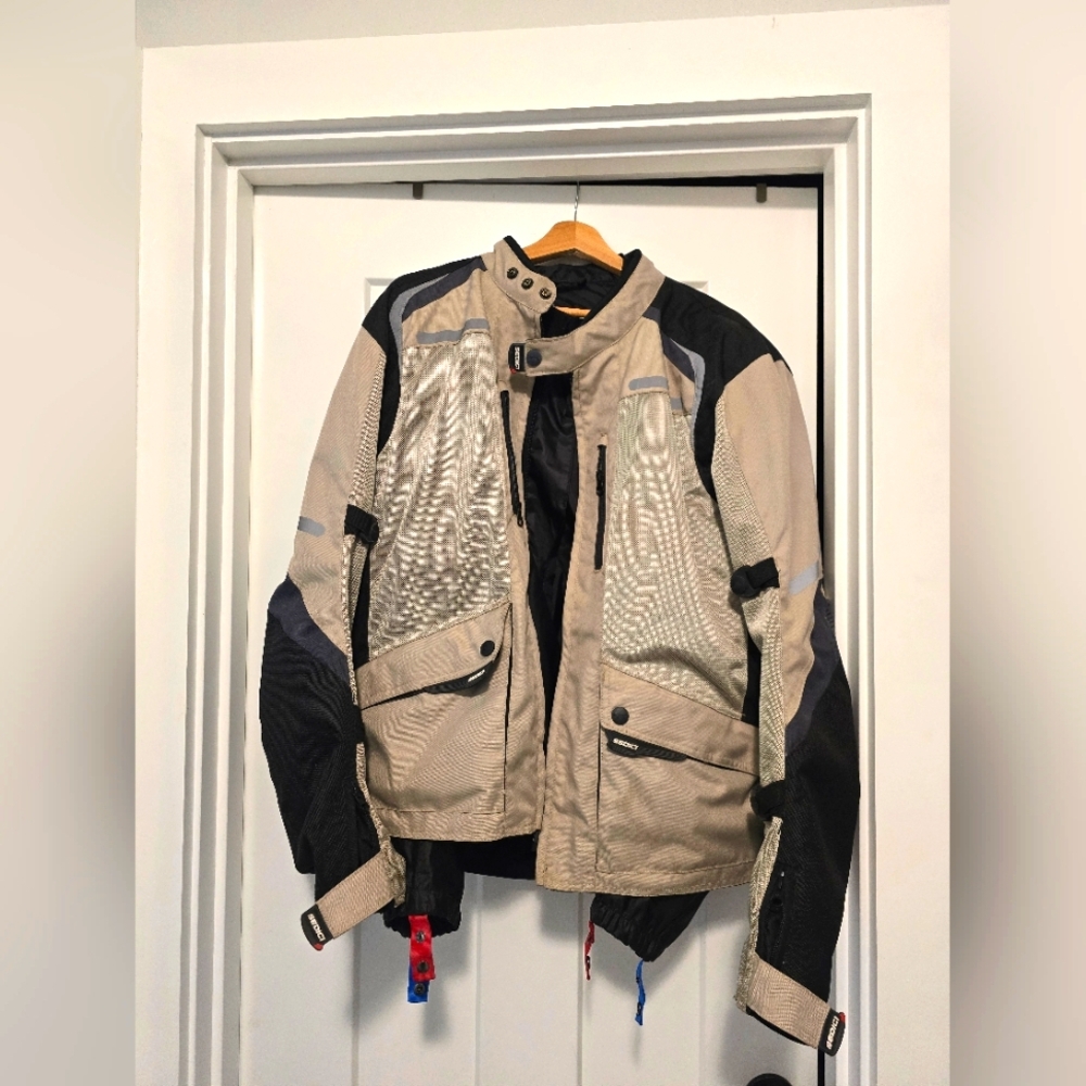 Men's Performance Motorcycle Jacket in Beige and Black